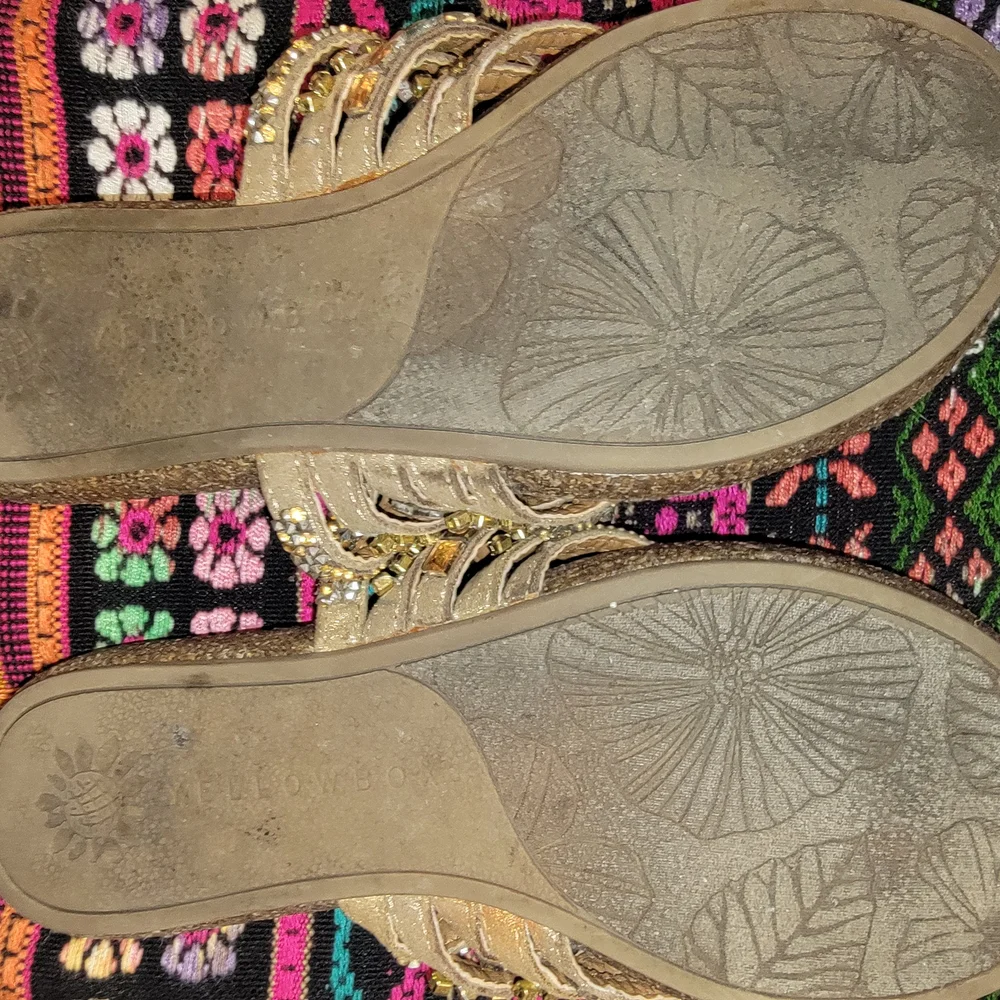 Yellow Box Gold and Silver Embellished Women's Sandals 6.5 - Picture 4 of 4